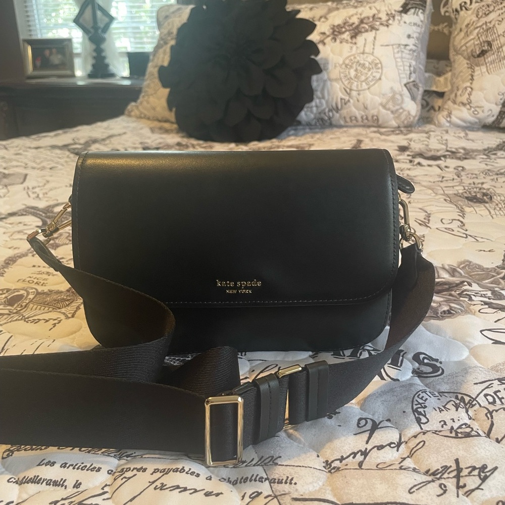 Black leather Kate Spade shoulder bag